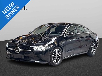 Mercedes-Benz CLA CLA 180 Coup&eacute; 4